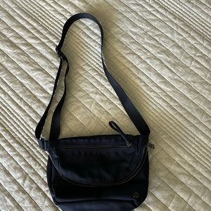 Lululemon All Night Festival Bag